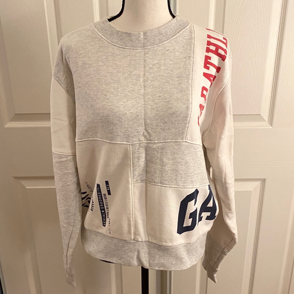 GAP Sweater